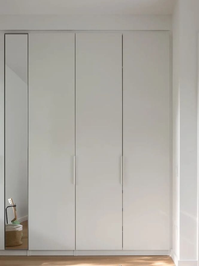 Toronto wardrobeshero-section-background